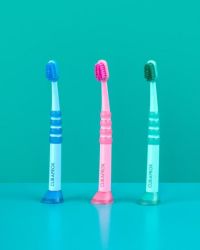 Curaprox (Курапрокс) зубная щетка беби гуммированная ручка от 0 до 4 лет (КУРАДЕН АГ)